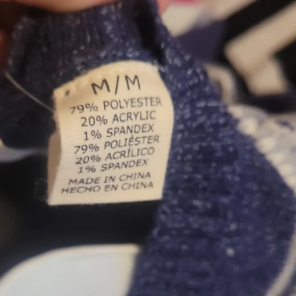 Weatherproof Navy and Cream Crewneck Sweater - Picture 3 of 6